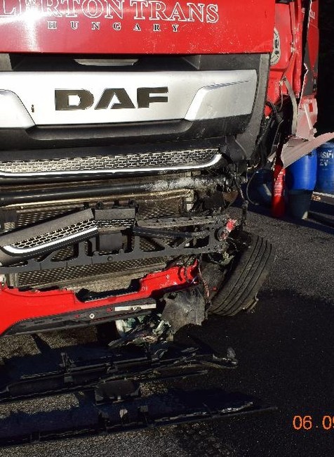 Po zrážke s kamiónom zomrela len 21-ročná vodička.