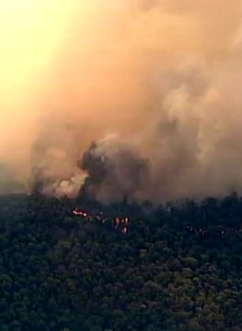 Austrália v plameňoch. Na východe krajiny horí približne 150 ohnísk