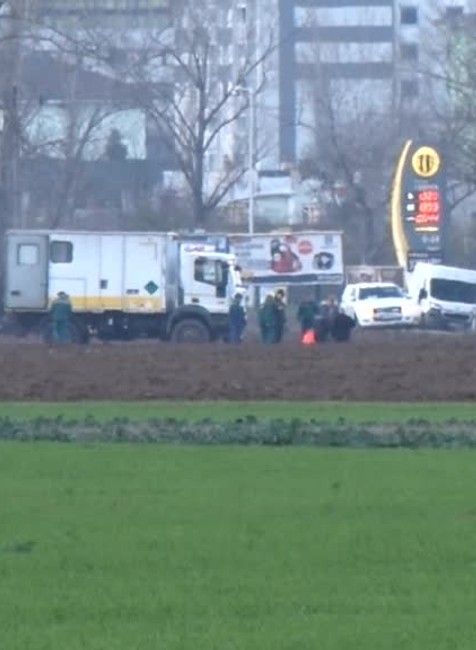 Pri orbe poškodil plynové potrubie. Pre nebezpečenstvo výbuchu uzavreli cestu11196