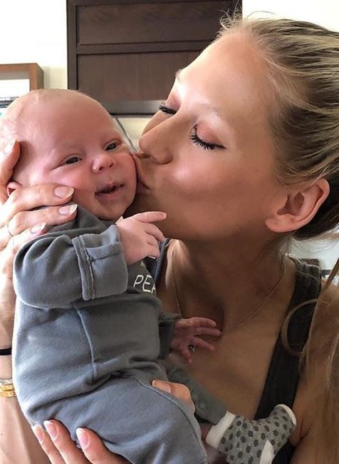 Kurnikovová s dcérkou