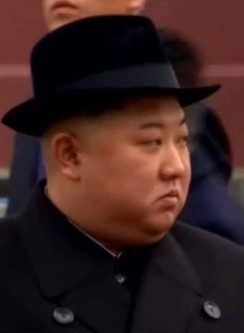 Kim dorazil do Ruska. V meste museli prestavať pre to vjazd do stanice