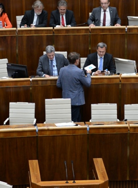 Matovič dal Dankovi letenku do Grécka 