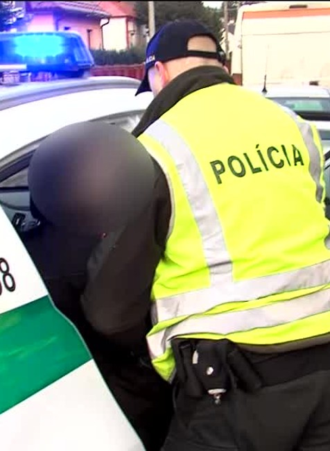 [multi] Opakovane ho chytili za volantom pod vplyvom alkoholu. Nepoučiteľný vodič dostal doživotný zákaz 1790