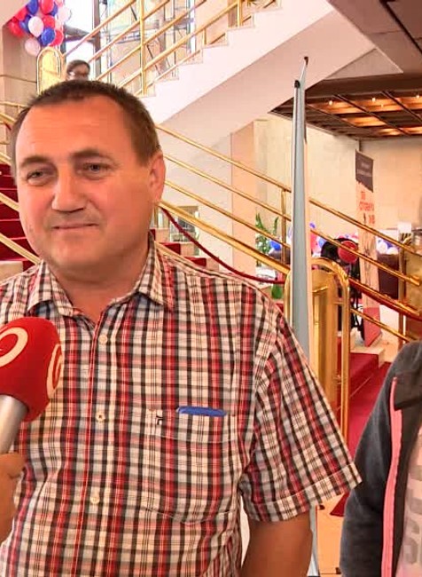 Deň otvorených dverí v parlamente. Rady na Smer, u Kotlebu nikto2321