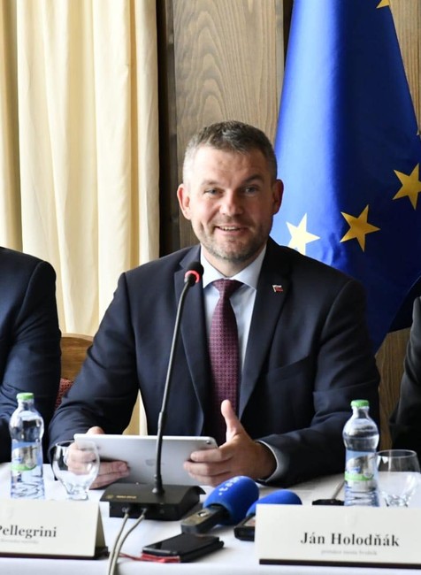 Slovenská vláda navštívila ďalší okres.