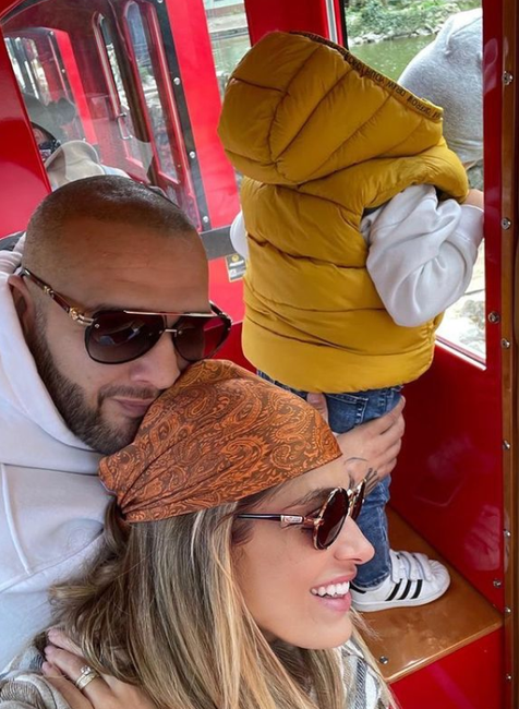 Jasmina Alagič s rodinkou