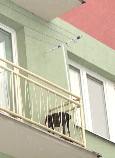 Dráma v bytovke. Žena po hádke bodla nožom muža do chrbta