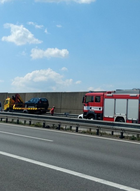 Dve hromadné nehody na D1