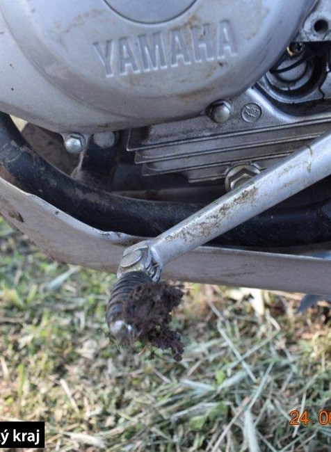 Požičaná motorka ho stála život.