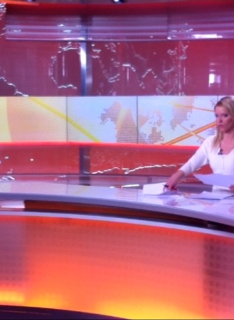 Noviny o 12:00: premiéra Danky Strculovej