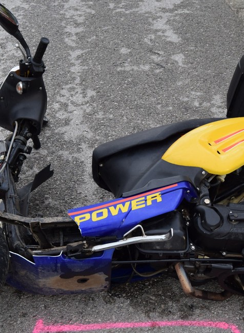 Chlapec nabúral s motorkou 