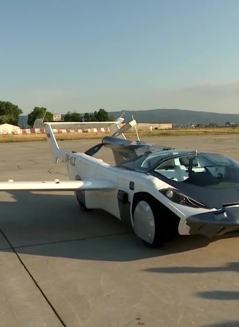 [multi] Lietajúce auto 8749