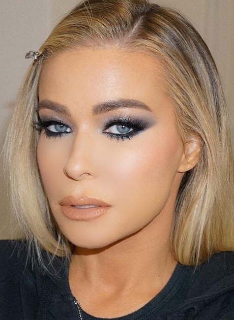  Carmen Electra
