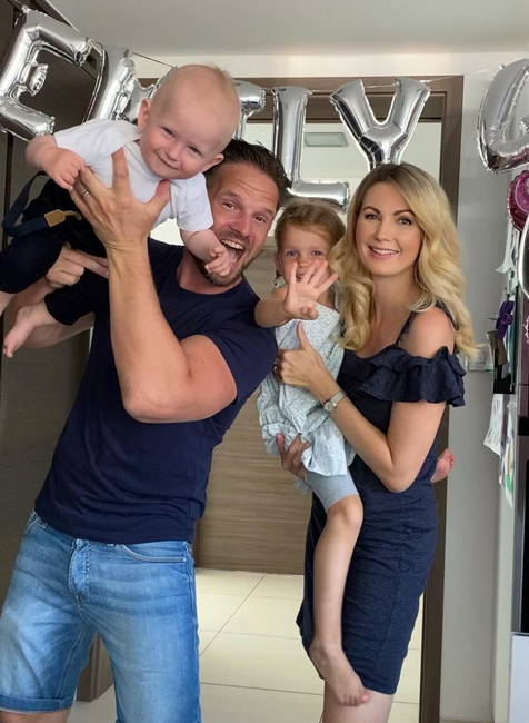 Sandra Pospíšilová s rodinou