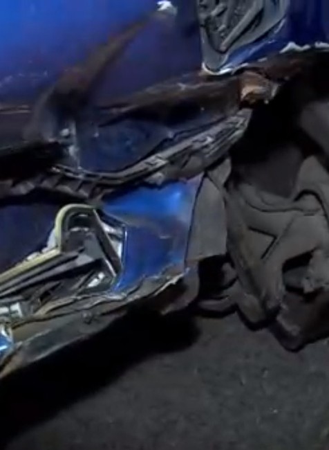 Tri havarované autá a škoda za 10-tisíc eur. Žena sa ospravedlnila a z miesta nehody odišla