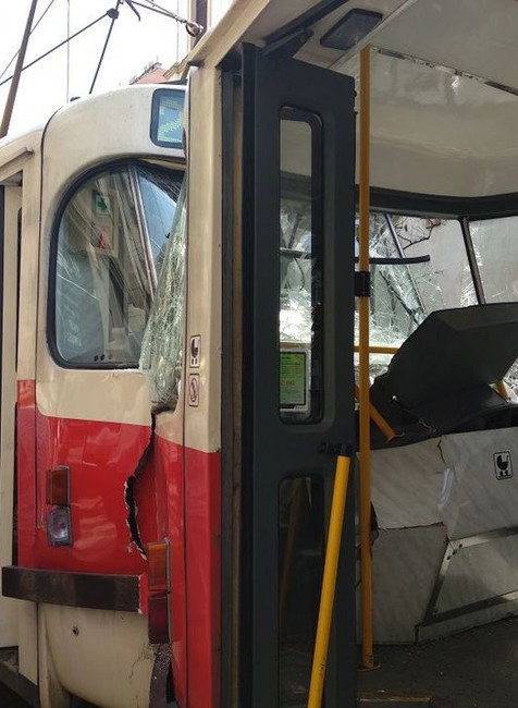 nehoda, električky, Praha