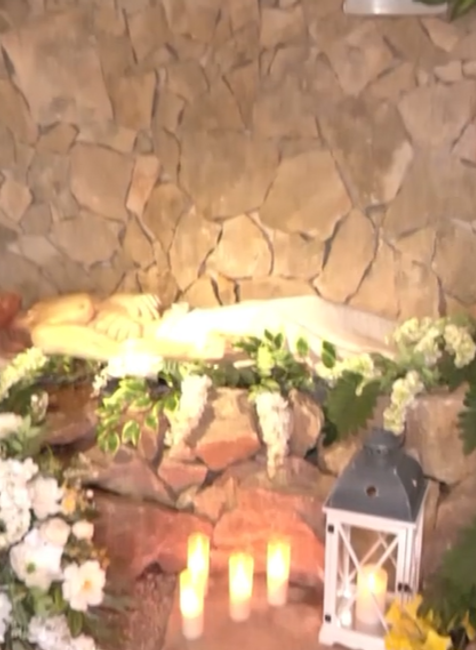 Veľkonočné sochy u rezbára 