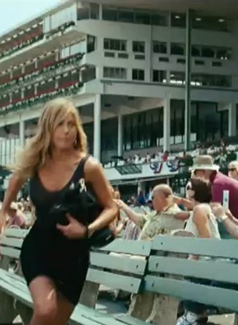 butler a aniston v Lov na exmanzelku