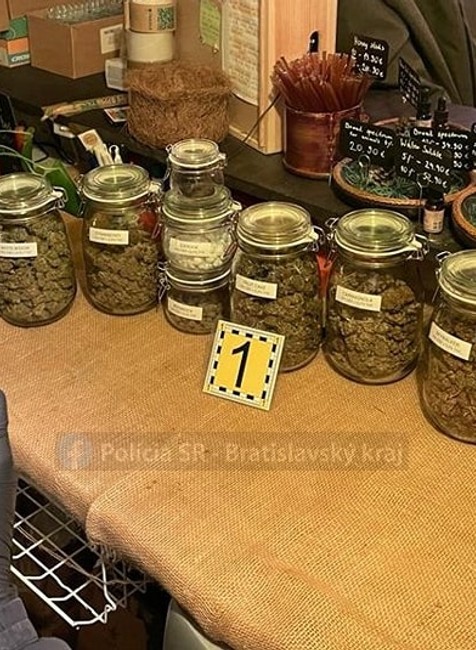 Veľké množstvo drog si domov nechával posielať poštou3
