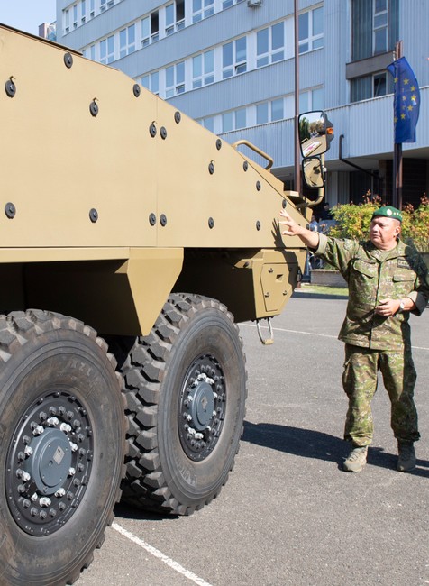 obrnené vozidlo Patria AMVXP 8x8 Fínsko dodávka (1)