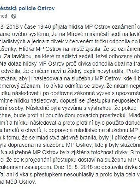 Zásah polície proti dievčaťu s obalom od keksu 