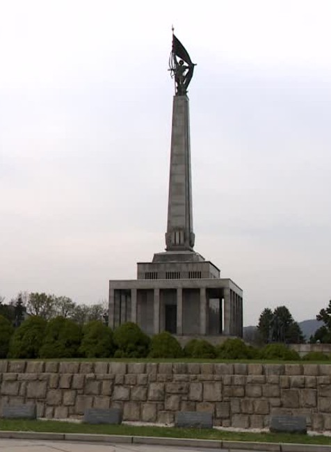 [multi] Najväčší vojnový pamätník v strednej Európe Slavín čaká rekonštrukcia. Novinkou bude múzeum 8892