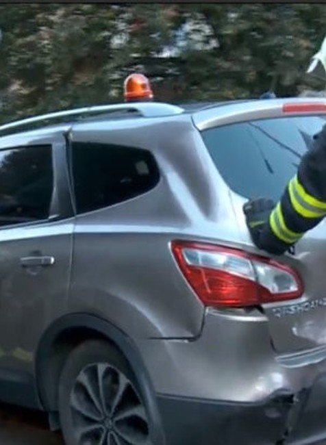 Vodiča delili od smrti centimetre. Drevené hranoly mu prerazili čelné sklo