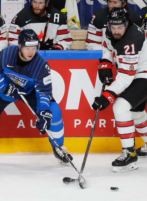 MS v hokeji v Lotyšsku Fínsko:Kanada