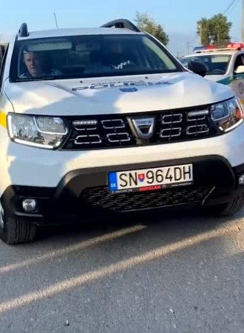 [multi] Konflikt dvoch rodín v osade 13661