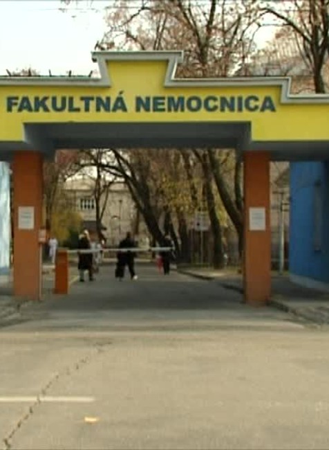 [multi] KN nehoda aut- zasahoval vrtulnik 445