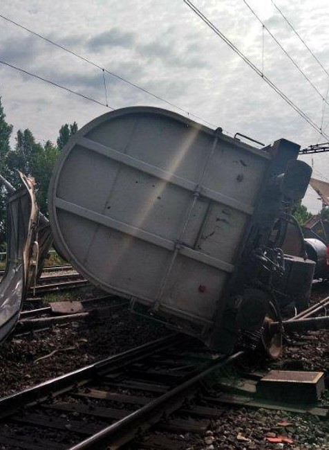 Vykoľajenie vlaku v Trnovci nad Váhom 