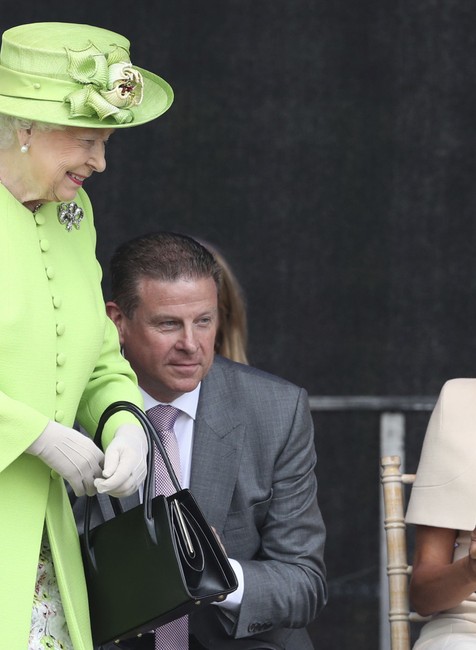 Kráľovná Alžbeta II. a Meghan