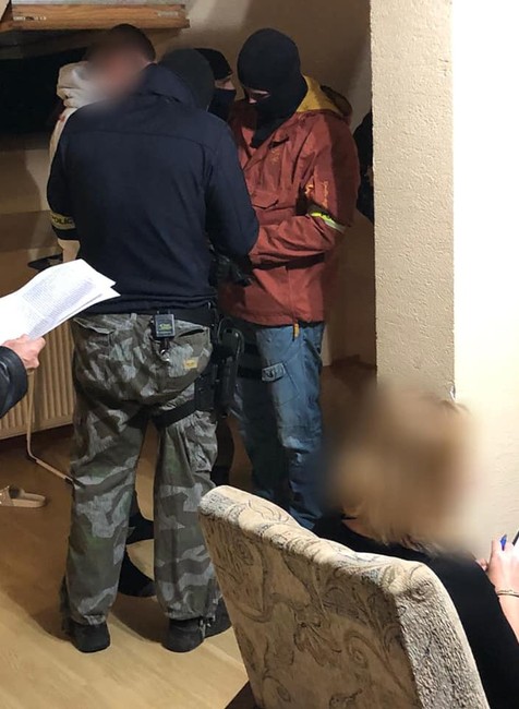 Zásah kukláčov v Nitre. Išlo o prípad pozemkovej mafie 