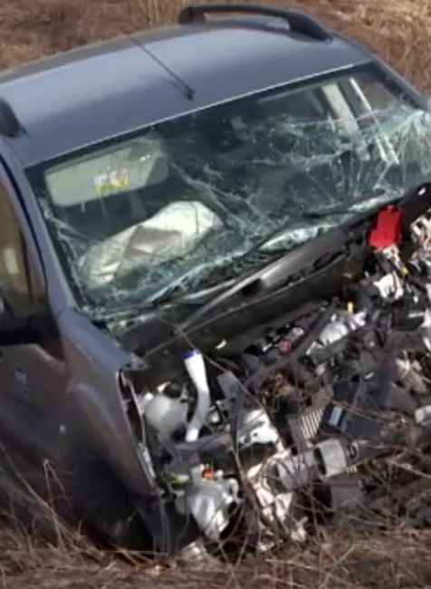 Vážna dopravná nehoda pri Žiline. Zrazili sa tri autá