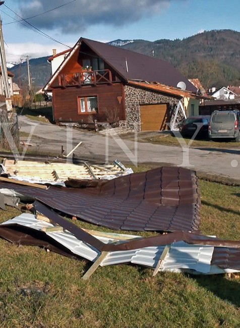 Veterná smršť v obci Jasenie