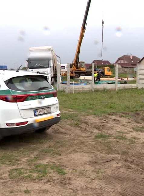 [multi] Na robotníka spadla jedna zo stien. Privolať museli leteckých záchranárov 223