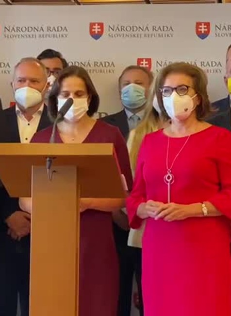 [multi] Kolíková vstupuje do SaS. 2753