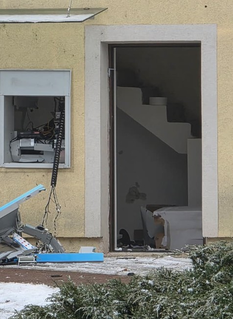 vybuch bankomatu zavod 