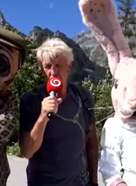 Masky z jojkárskej šou brázdia po Slovensku.