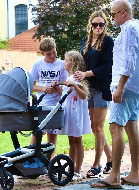 Maria Cirova s rodinou