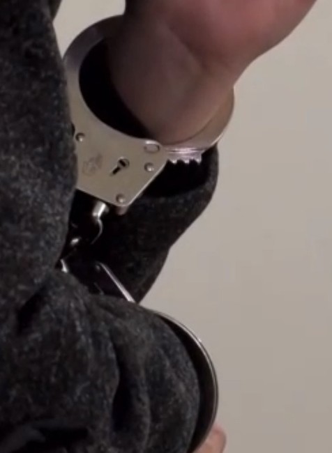 Po drogovej razii sa pred súd postavili traja ľudia. Najmladšia má len 19 rokov