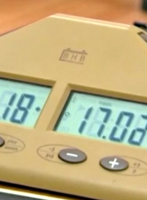 Športový škandál. Český šachista si overoval na záchode ťahy