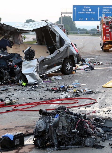 Drážďany - nehoda autobusov 1