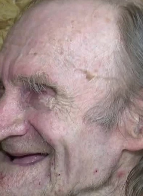 [multi] Ocenený_chlapec 3940 (cropped)