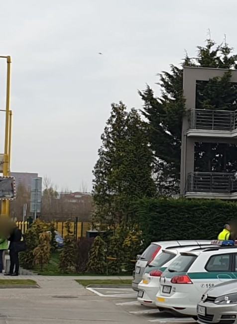 Policajná razia v Bratislave. Akcia má súvisieť s výstavbou obchvatu