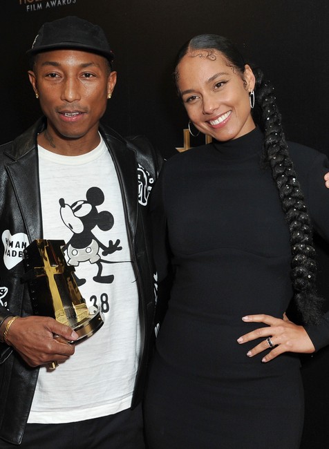 23rd_Annual_Hollywood_Film_Awards_-_Backstage_35946-198b023c660f41b1a801d67271e2252a