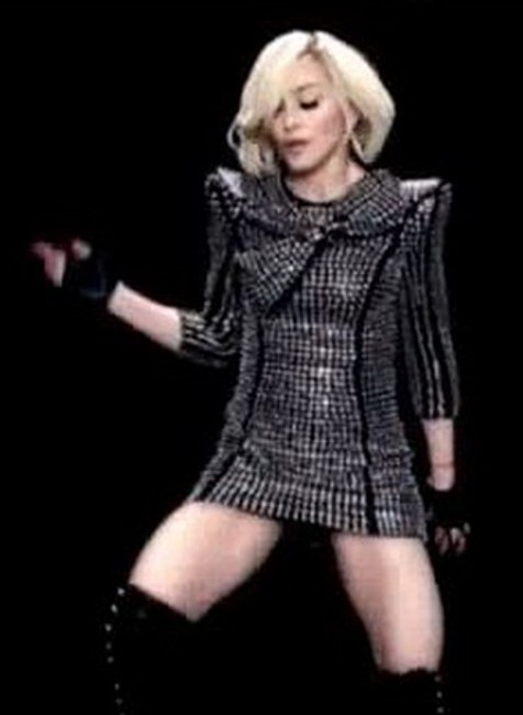 Madonna v piesni Celebration