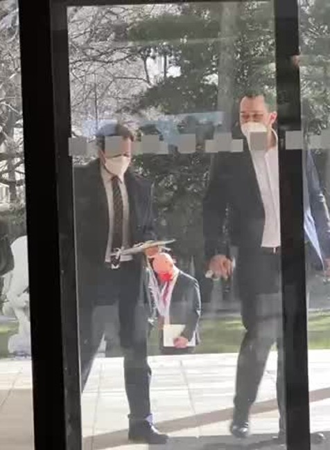 [multi] Stachura na vláde 4997