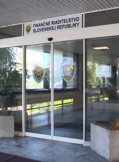 Odborníci krútia hlavou: Nie je možné, aby si colníci nevšimli podhodnotený tovar151