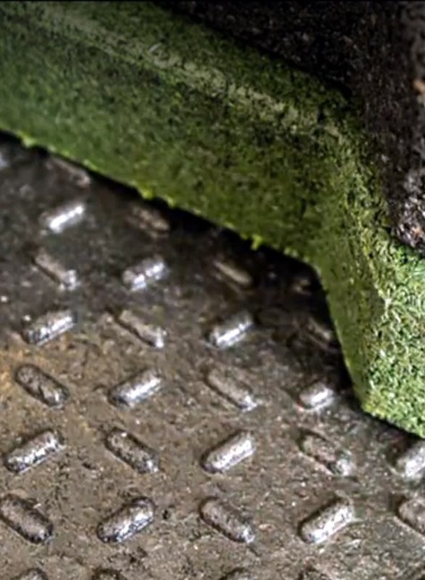 Pneuservisy majú vrchol sezóny. Čo ale robiť s ojazdenými pneumatikami?